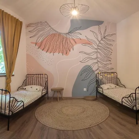 Linden House - A Lovely In 公寓