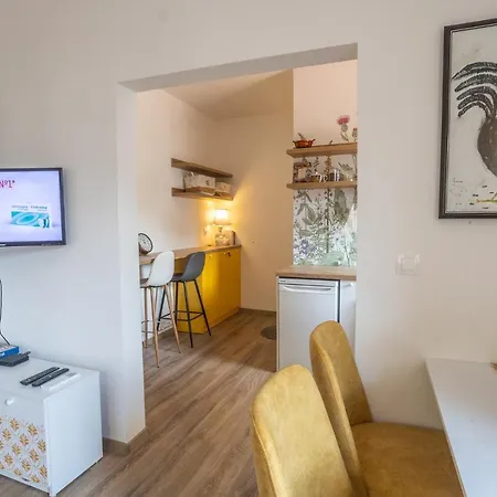 Linden House - A Lovely In * Warna