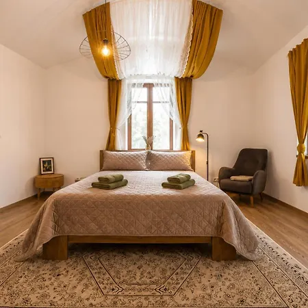Linden House Flat Apartament Warna