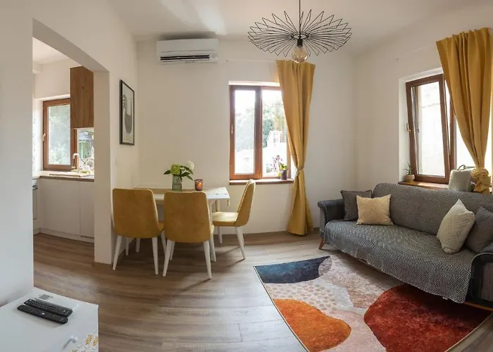 Apartment Linden House Flat